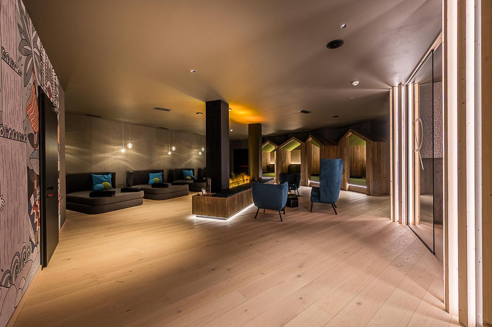 Hotel Ravelli Luxury Spa Mezzana  Εξωτερικό φωτογραφία
