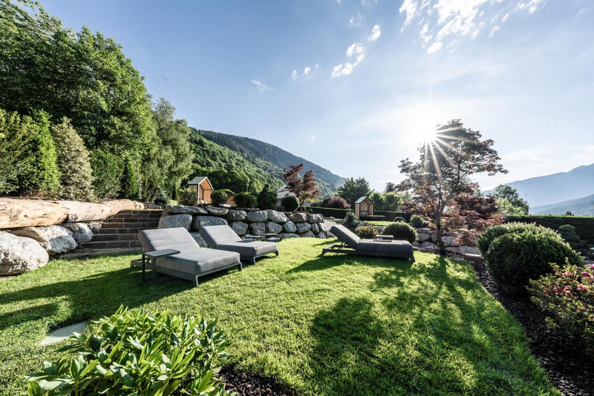 Hotel Ravelli Luxury Spa Mezzana  Εξωτερικό φωτογραφία