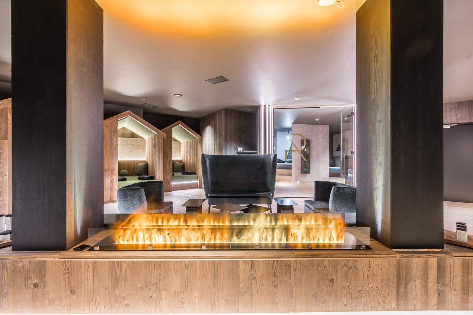 Hotel Ravelli Luxury Spa Mezzana  Εξωτερικό φωτογραφία