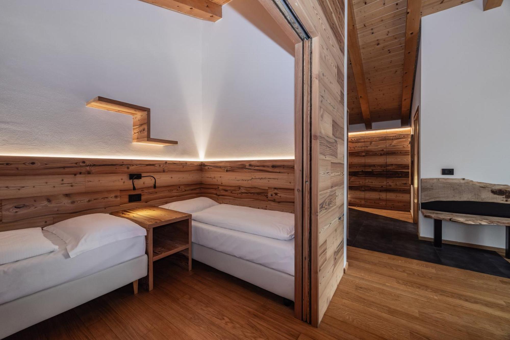 Hotel Ravelli Luxury Spa Mezzana  Εξωτερικό φωτογραφία