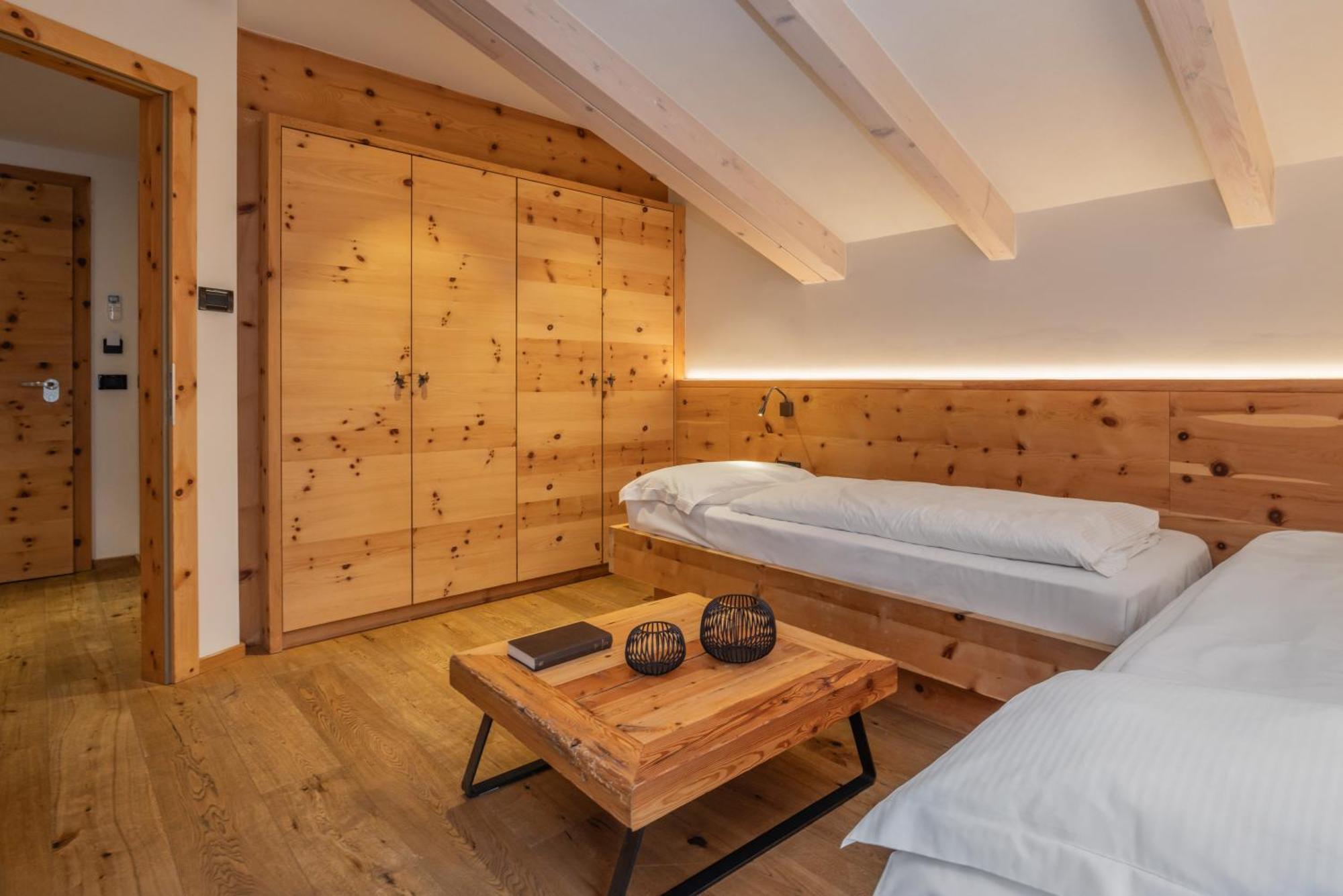 Hotel Ravelli Luxury Spa Mezzana  Εξωτερικό φωτογραφία