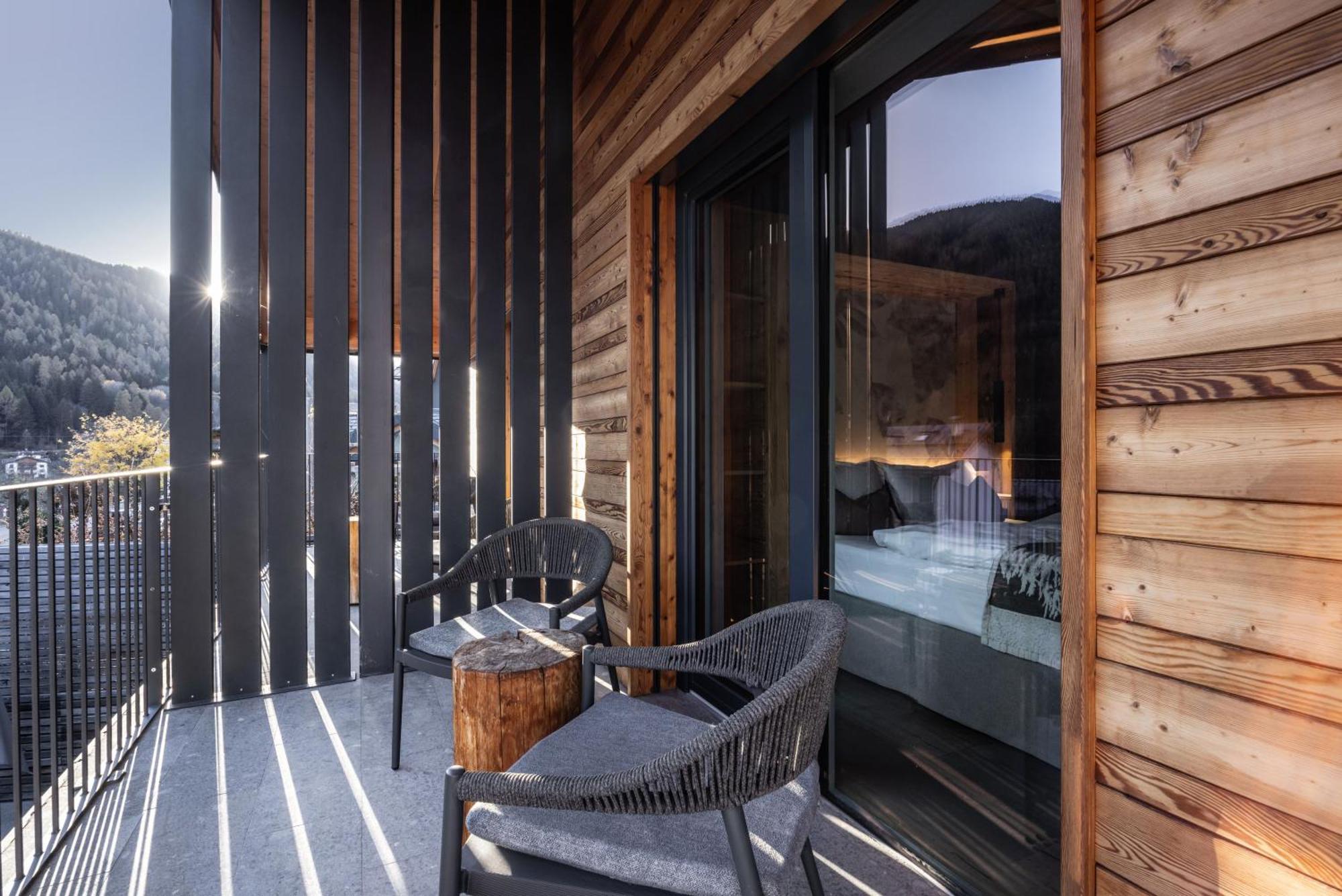 Hotel Ravelli Luxury Spa Mezzana  Εξωτερικό φωτογραφία